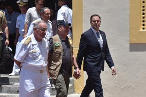 O ministro da Defesa, general Fernando Azevedo e Silva, reuniu-se com o governador Paulo Câmara nesta terça-feira (22) - Foto: Rafael Furtado