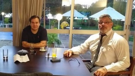 O presidente da Câmara, Rodrigo Maia, e o deputado Alexandre Frota na residência oficial da presidência da Casa - Foto: Reprodução