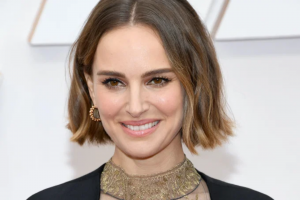 Natalie Portman une estrelas internacionais e cria time de futebol