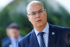 Justiça determina afastamento do governador do Rio, Wilson Witzel