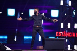 Gusttavo Lima faz "maior live do mundo": milhões em cachê e views