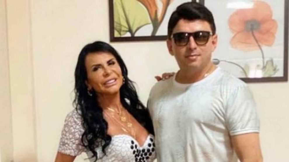 Gretchen se casa pela 18ª vez com festa para 100 convidados