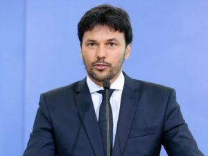 Ministro afirma que privatização dos Correios pode ocorrer em 2021