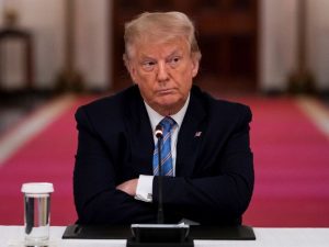 Trump se recusa a participar de debate virtual com Biden