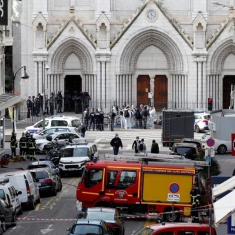 Ataque a faca deixa três mortos e vários feridos na França