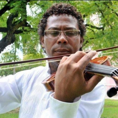 Entre Brasil e Espanha, o talento do maestro Israel de França