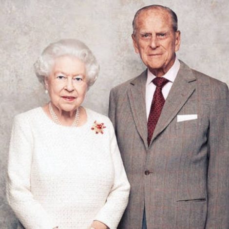 Rainha Elizabeth e Philip serão uns dos primeiros a receber vacina