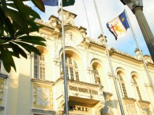 Festa de posse de vereadores e prefeitos eleitos está em xeque