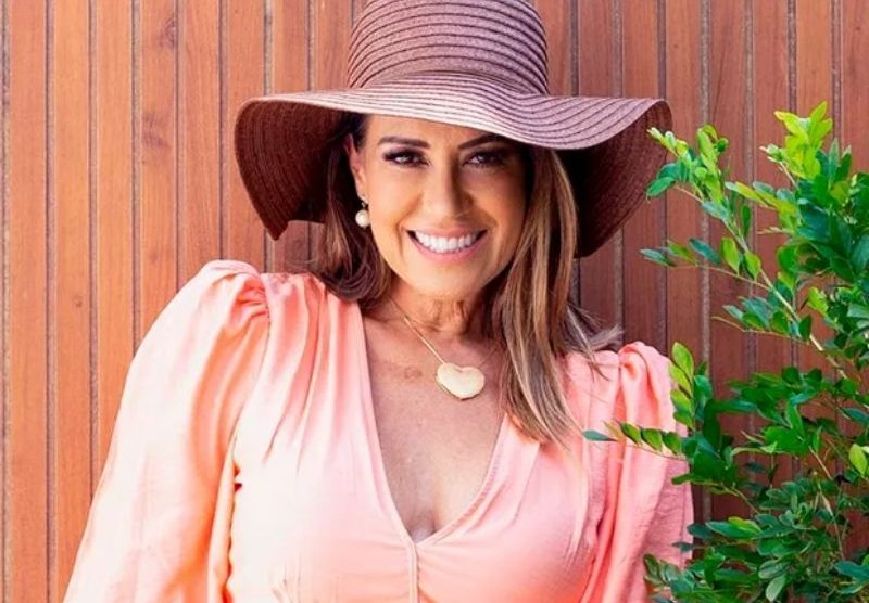 "Achando maravilhosa a fase da maturidade", diz Solange Frazão