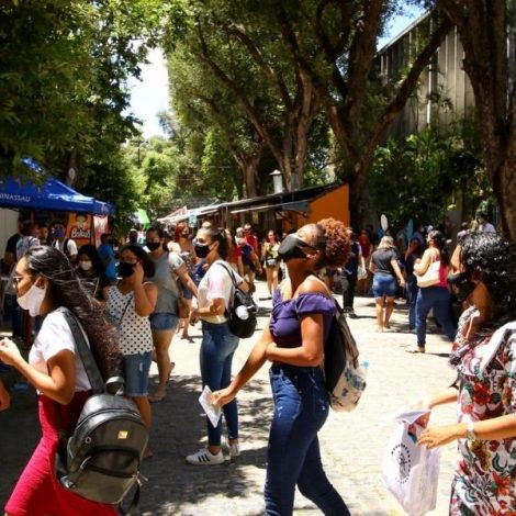 Estudantes realizam primeiras provas do Enem neste domingo (17)