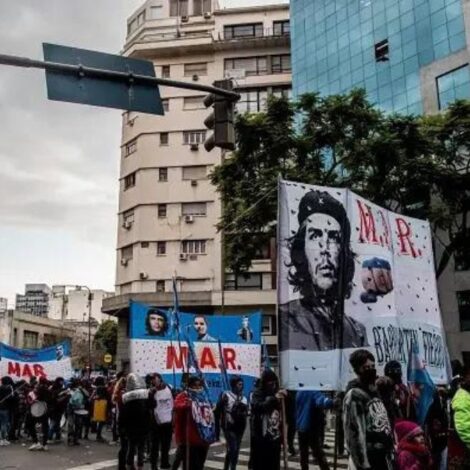 Manifestantes argentinos protestando